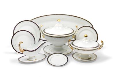 A dinner service, - Glass and Porcelain