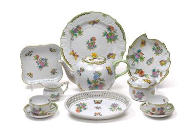 A tea service, - Glass and Porcelain