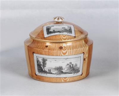 Zuckerdose und Deckel mit Holzmaserungen und Ansichtskarten, - Vetri e porcellane