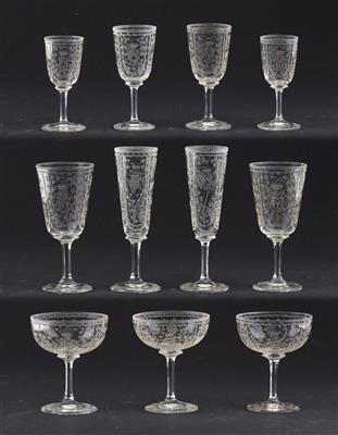 Trinkgläser mit 9-zackiger Krone, farblos, - Glass and Porcelain