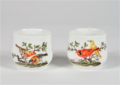 A Pair of Cups with Handles, Meissen - Sklo a porcelán