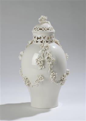 Deckelvase, Nymphenburg, - Sklo a porcelán