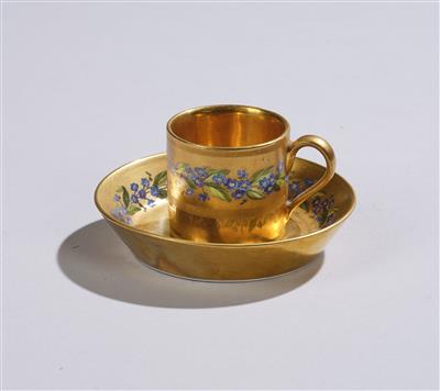 Wiener Puppentasse mit Untertasse, - Sklo a porcelán