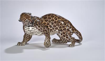Leopard "Amidon" in Kampfstellung, Nymphenburg, - Vetri e porcellane