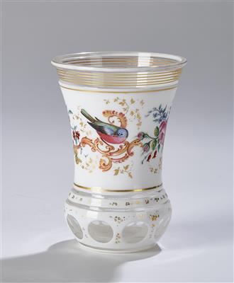 Sockelbecher mit Vögeln, Böhmen um 1840 - Glas & Porzellan