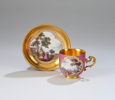 Kaffeetasse mit Untertasse, Meißen um 1740-1750, - Sklo a porcelán
