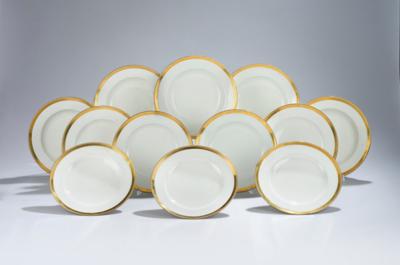 10 Suppen-, 22 Speiseteller, Kaiserliche Manufaktur 1811-27, - Sklo a porcelán