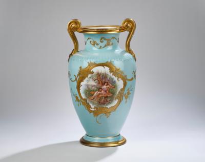 Amphoren-Vase mit Amorszenen im Frühling, Ginori - Glass and Porcelain