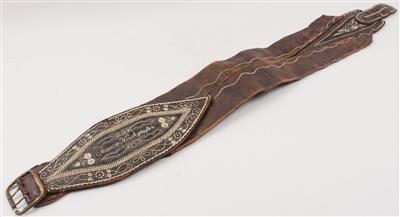 Quill embroidered belt, - Antiquariato - orologi, metalli lavorati, asiatica, ceramica faentinas, arte popolare, sculture