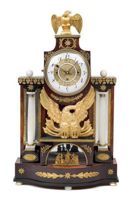 An Empire Period commode clock - Antiquariato - orologi, sculture, maioliche, arte popolare