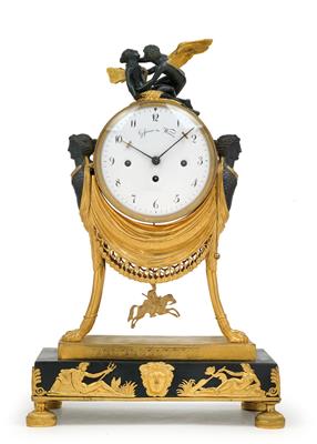 A bronze table clock "Cupid and Psyche" - Clocks, Metalwork, Faience, Folk Art, Sculptures +Antique Scientific Instruments and Globes