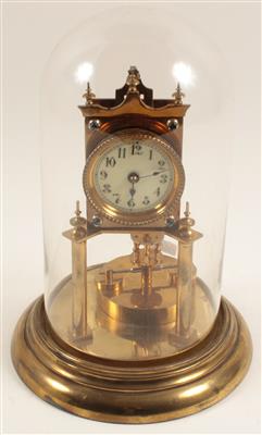 A one-year clock - Clocks, Metalwork, Faience, Folk Art, Sculptures +Antique Scientific Instruments and Globes