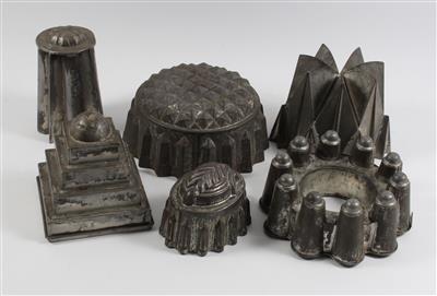 A group of 6 unusual, tin-plated metal cake and aspic moulds, traces of wear, circa 1900, (Ki) - Starožitnosti