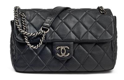 A Chanel Flap bag - Starožitnosti