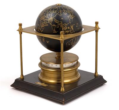 A globe table clock - Orologi, vintage, sculture, maioliche, arte popolare