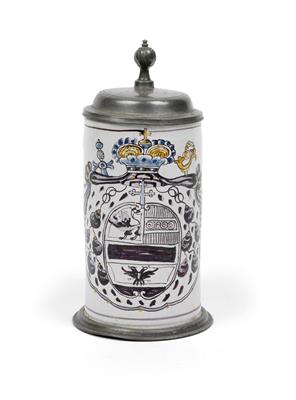 A Walzenkrug beer stein with the coat-of-arms of Prince Bishop Hieronymus Count Colloredo of Waldsee and Mels, - Starožitnosti
