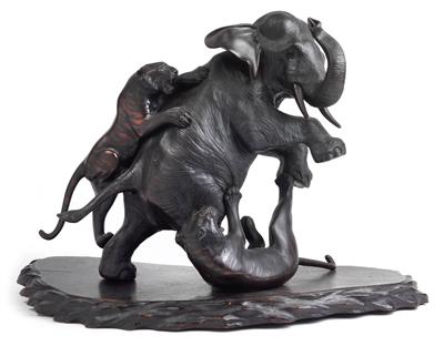 Elefant von zwei Tigern angegriffen, Japan, Meiji Zeit, signiert - Uhren, Metallarbeiten, Vintage, Asiatika, Fayencen, Skulpturen, Volkskunst