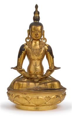 A gilt copper repoussé figure of Buddha Amitayus, Mongolia, 19th century - Antiques and art