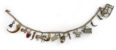 A traditional Viennese chain with 15 different pendants, - Umění a starožitnosti