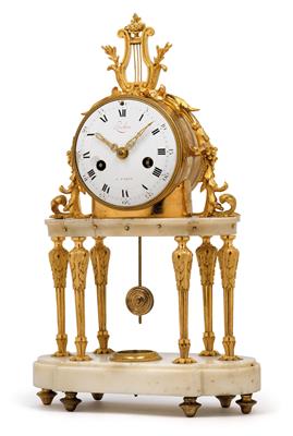 A Louis XVI mantelpiece clock - Umění a starožitnosti