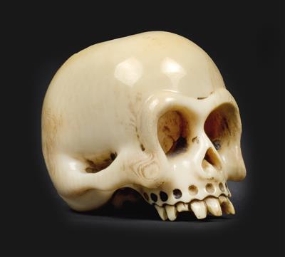 An ivory netsuke of a skull, Japan, 19th cent. - Umění a starožitnosti