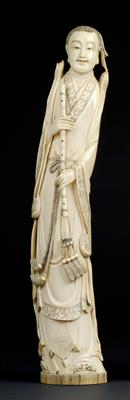 An ivory figure of Lu Dongbin, China, Qianlong mark, late Qing Dynasty - Clocks, Asian Art, Vintage, Metalwork, Faience, Folk Art, Sculpture