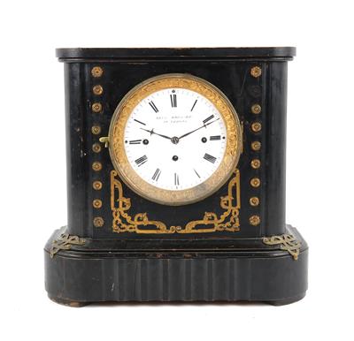 A Biedermeier mantel clock with musical mechanism - Clocks, Asian Art, Metalwork, Faience, Folk Art, Sculpture