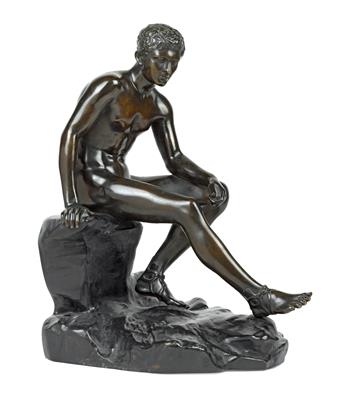 A seated figure of an athlete in the manner of antiquity, - Umění a starožitnosti