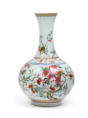 Famille rose Vase mit Granatapfel Dekor, China, rote Sechszeichen Marke Guangxu, 20./21. Jh. - Antiquitäten