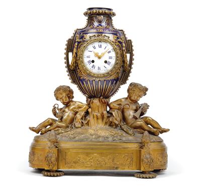 A large Historism Period vase clock - Starožitnosti