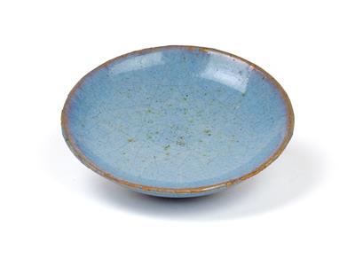 A flat Junyao dish, China, Juan Dynasty - Antiques