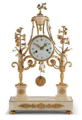 A Louis XV Marble Mantel Clock - Starožitnosti