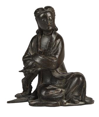 A Seated Guanyin, China, 17th century - Antiquariato