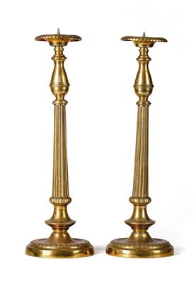 A Pair of Candleholders, - Antiquariato - Parte 1
