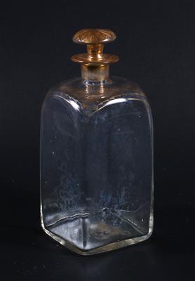 Bürgerliche viereckige Glasflasche, - Antiquitäten