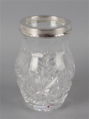 Pester Vase mit Silbermontierung, - Silver