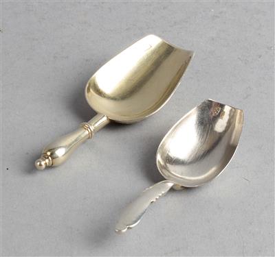 2 russische Silber Zuckerlöffel, - Silver