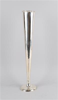 Hohe Sheffielder Vase, - Silber