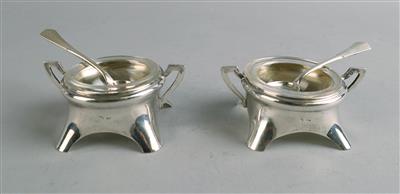 Paar Wiener Silber Gewürzschalen, - Silver