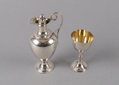 Sheffielder viktorianischer Miniatur Gießer mit Kelch, - Silber