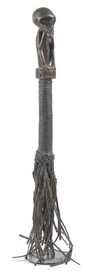 Baule, Ivory Coast: Fly whisk with an ape figure on its grip. - Tribal Art