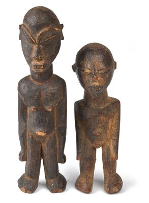 Konvolut (2 Stücke): Lobi, Burkina Faso: Zwei kleine Bateba-Figuren, ein Mann und eine Frau. - Stammeskunst/Tribal-Art; Afrika