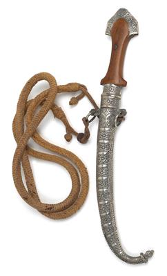 Morocco, Berber: A typical curved dagger, called ‘khoumiya’. - Tribal Art
