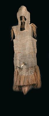 New Guinea, South Coast, Asmat territory: A complete mask costume of the Asmat, made of plaited fibre cords, with ornamental decoration. - Mimoevropské a domorodé umění