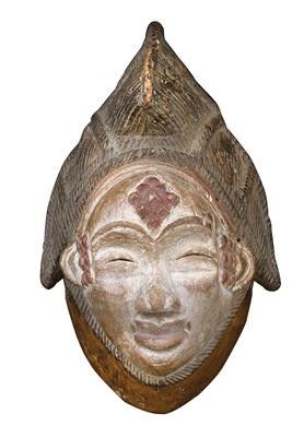 Punu, Gabon: A typical ‘okuyi mask’. - Tribal Art