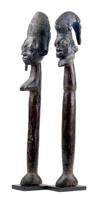 Yoruba, Nigeria: A pair of sacred ceremonial staffs for the god, ‘Eshu’. - Mimoevropské a domorodé umění