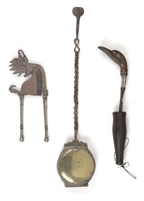 Mixed lot (3 items): Indonesia: Three implements for betel nut chewing. - Mimoevropské a domorodé umění
