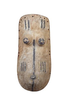 Makonde, Tansania, Mosambik: Eine weibliche Körper-Maske, 'Ndimu' genannt. - Stammeskunst/Tribal-Art
