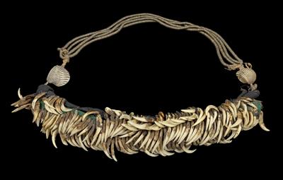 Chin, Burma (Myanmar): a very rare neck-ornament of the women of the Chin, called ‘Hla ha’. It consists of teeth of the muntjac deer, metal rings, and shells. - Tribal Art