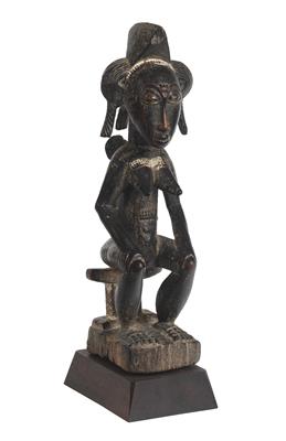 Agni (also called Anyi), Ivory Coast: an old mother and child figure, sitting on a stool. - Tribal Art - Africa